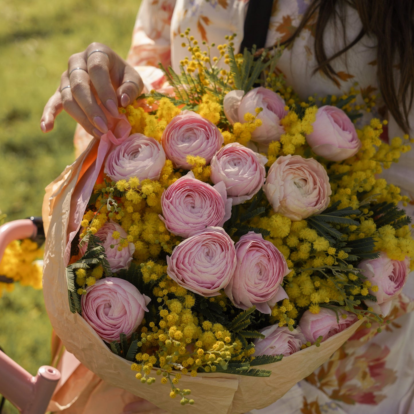 Composizione floreale festa della donna