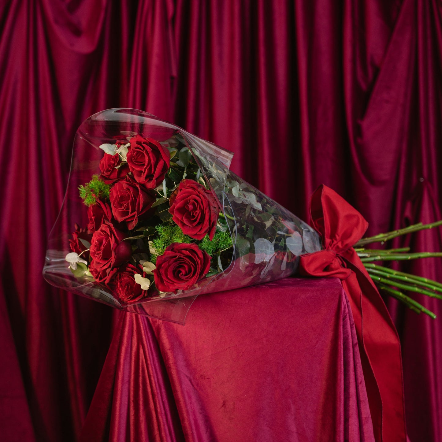 GLASS ROSES