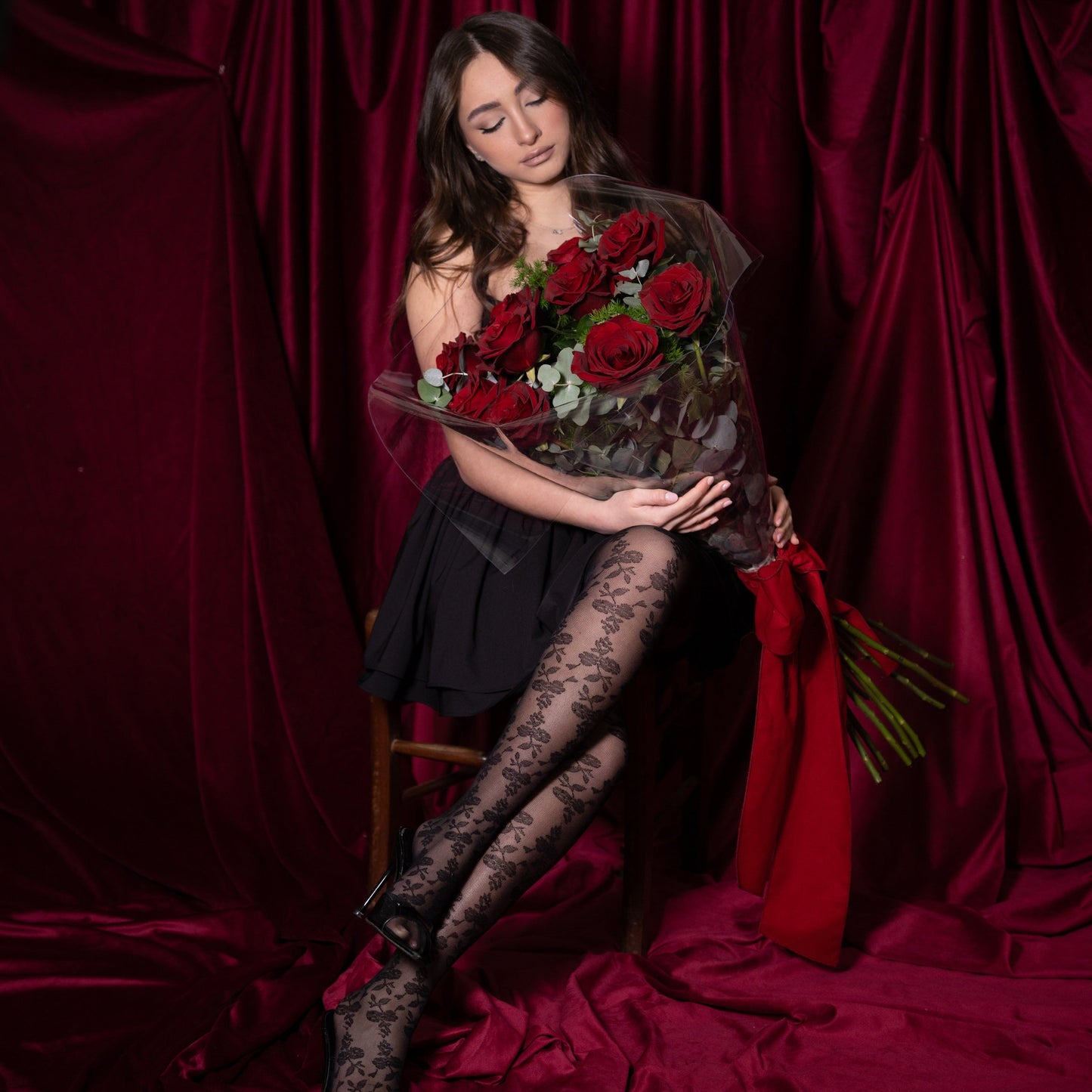 GLASS ROSES